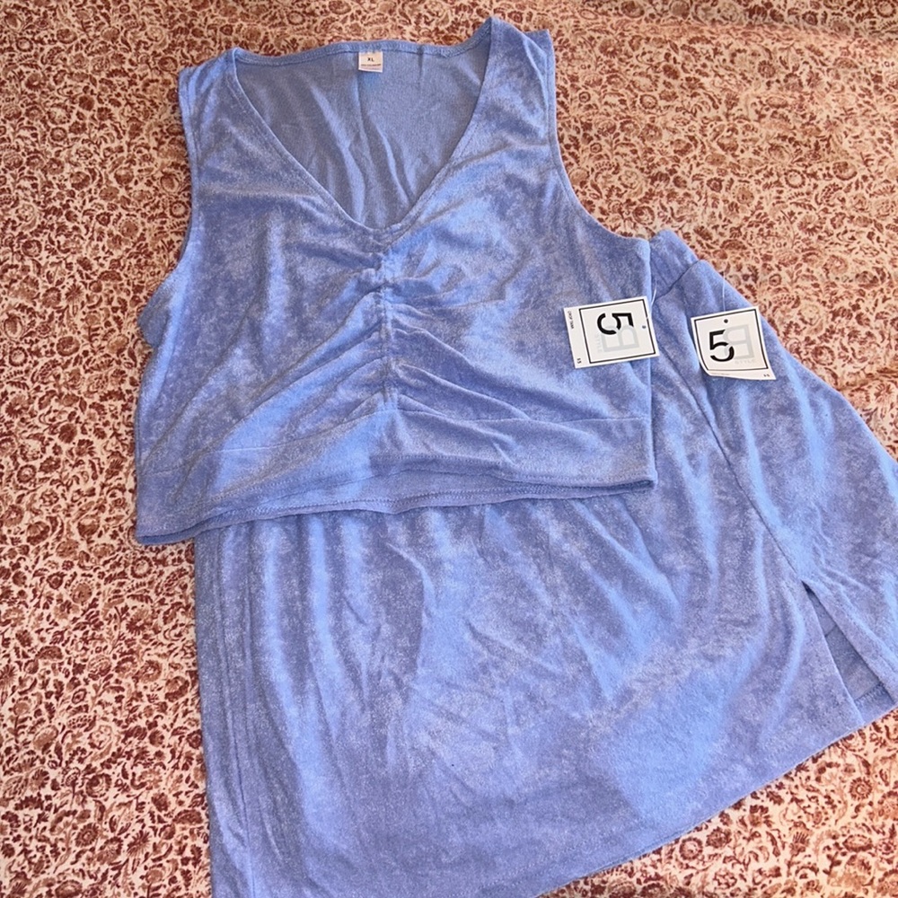NWT Two-Piece Set 🩶